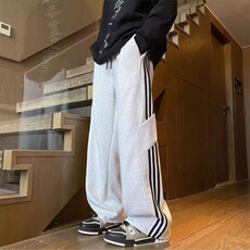 灰色