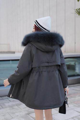 2021早冬上新大狐狸毛领盘扣设计中长款派克服，女装，红雀纺