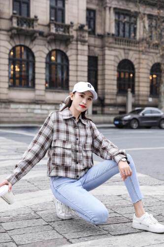 格子衬衫小外套，女装衬衫，百变诱惑