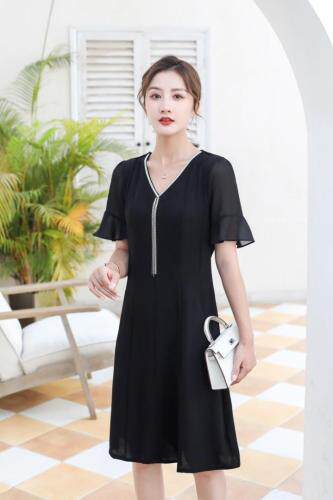 夏装小衫，其它，伊洛姿