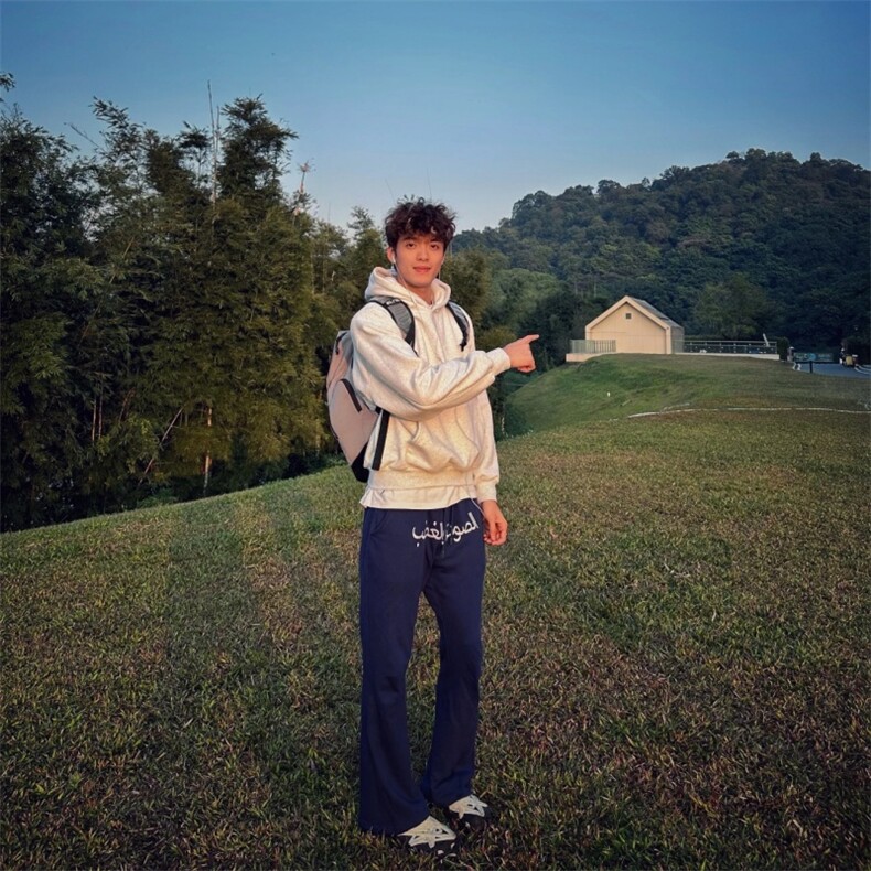 美式高街潮牌男女运动休闲裤直筒宽松慵懒显瘦印花休闲卫裤子,男装休闲裤,电商A486