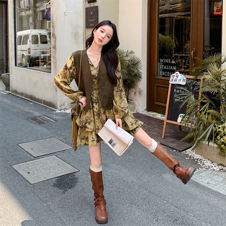 麂皮绒马甲连衣裙套装女春秋2025新款法式小个子浪漫碎花裙两件套,女装连衣裙,2C029