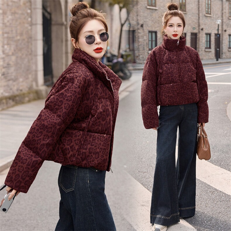 时尚豹纹面包服立领羽绒服女2024冬季新款宽松洋气短款白鸭绒外套,女装羽绒服,伊仟回