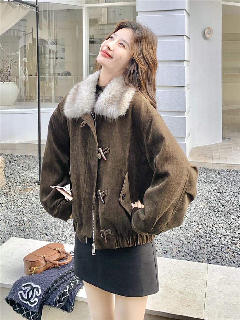 复古毛领派克羽绒服女冬短款小个子牛角扣加厚白鸭绒内胆毛呢外套,女装羽绒服,艾米莉亚