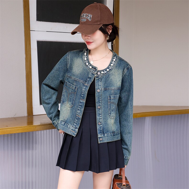 韩版圆领长袖短款牛仔外套女早秋新款高级感订珠小个子街头短外套，女装牛仔外套，美拉德工厂直营店