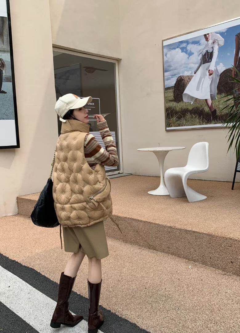 羽绒马甲女2022秋冬新款加厚保暖连帽马夹外穿坎肩，女装马甲，川哲