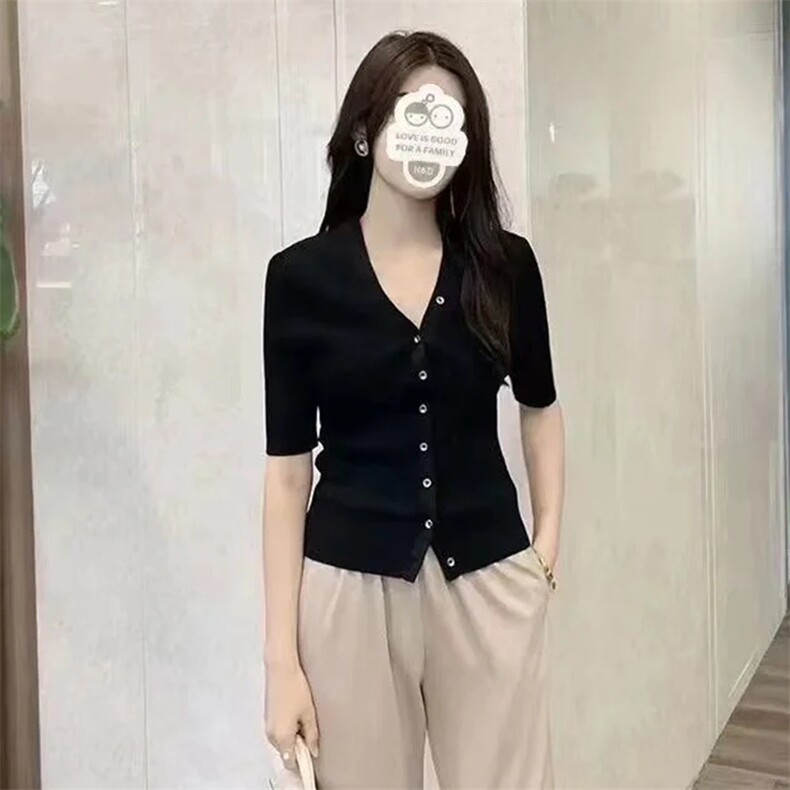时尚潮流1808去有风的地方刘Y菲同款V领短款开衫短袖,女装T恤,悦玛羊绒