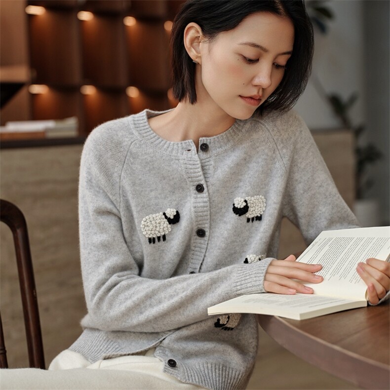 羊绒开衫女2025秋冬新款100纯羊绒外套高端时尚刺绣开衫针织上衣,女装羊绒衫,绒知纯羊绒