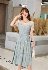 夏装新款拼接小清新碎花短袖连衣裙，女装连衣裙，梦中秋月