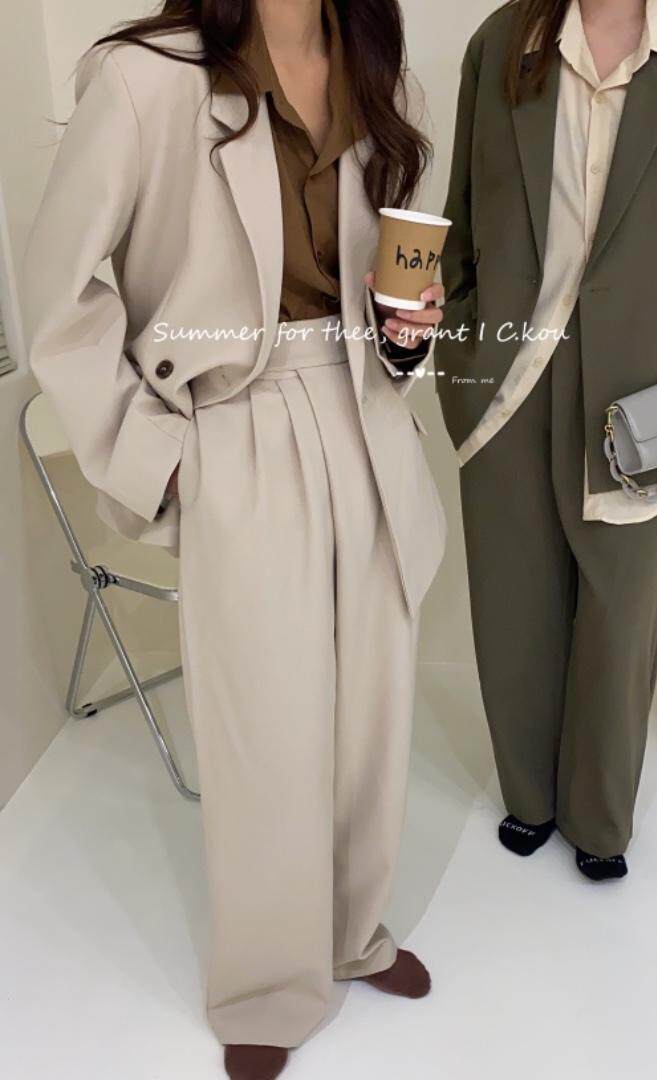 秋季新款韩版简单西装，女装西装，唇蔻