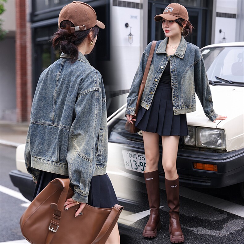 现货复古摩登感牛仔外套2024春装设计感渐变怀旧色短款夹克上衣女，女装牛仔外套，潮流依族