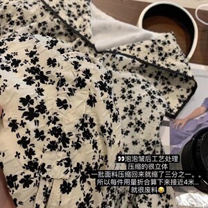 现货海军领碎花裙图片