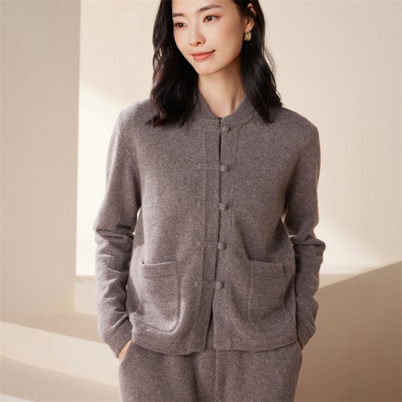 24秋冬新款新中式羊毛开衫女宽松带兜立领国风系扣羊绒外套,女装羊绒衫,江帆羊绒
