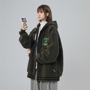 2025冬季 休闲字母毛巾绣羊羔毛外套棉服M2065/特P68图片