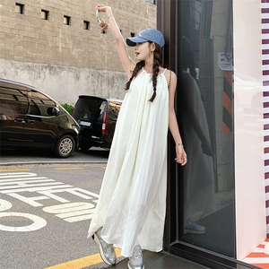 挂脖领露肩无袖连衣裙女夏2024新款设计感麻绳慵懒宽松显瘦长裙子图片