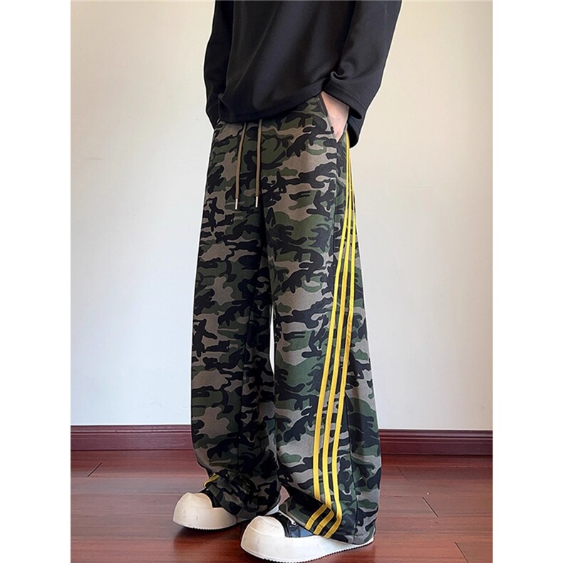 美式三条杠迷彩裤子男秋季潮牌高街休闲运动裤hiphop条纹弯刀卫裤图片