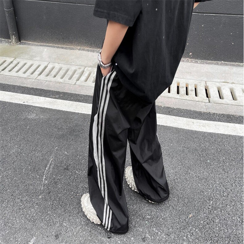 DK2830-P40三条杠冲锋裤男美式户外机能登山裤子痞帅宽松休闲长裤图片