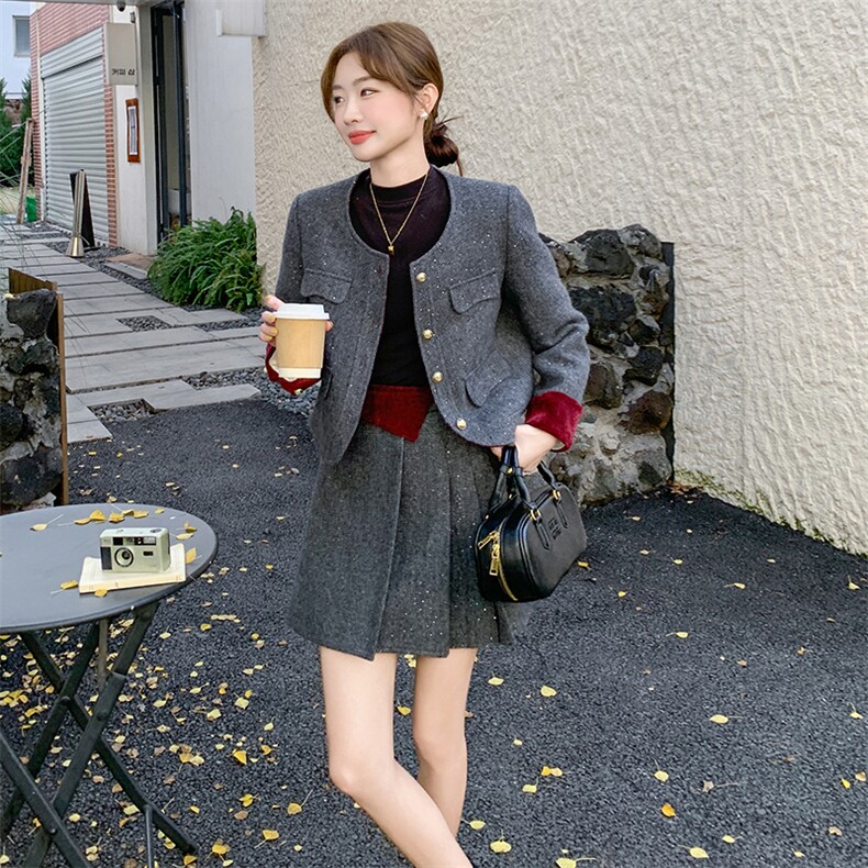 小香风羽绒套装女2024冬装新款气质小个子短外套a字裙两件套套装，女装套装/套裙，霓裳依族