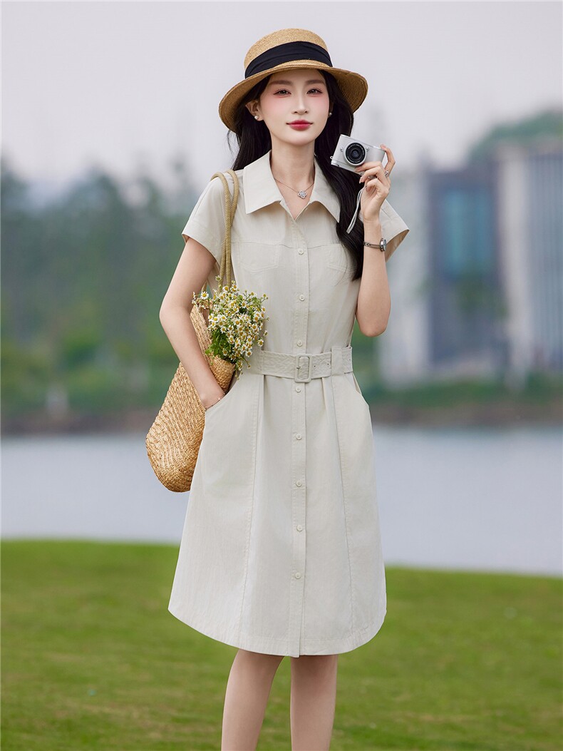 现货2026年夏季休闲风纯色小个子城市通勤时尚舒适A字裙连衣裙,女装连衣裙,靓衣阁