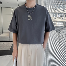 蓝灰色