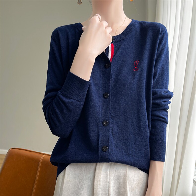 精纺羊毛刺绣针织开衫女短外套打底衫2025新款春秋薄款外搭毛衫潮，女装羊毛衫，片语羊绒