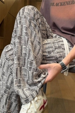 小香风冰丝裤子男生春秋美式情侣款格子潮牌大码宽松直筒阔腿长裤，男装休闲裤，电商A001