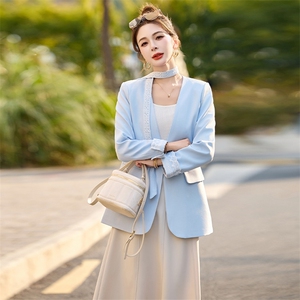 欧货精品轻奢女2025春季v领蕾丝边拼接带飘带休闲西服外套小西装图片