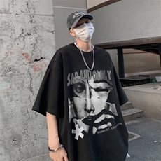 黑色