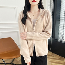 连帽帽衫女秋薄款外套2024年新款宽松大码慵懒风羊毛衫外套，女装短外套，蒙特羊绒