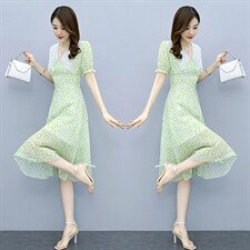 2021夏季新款时尚气质减龄V领小清新优雅修身显瘦碎花连衣裙，女装连衣裙，艾尚靓装