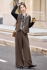 现货韩系穿搭气质套装女2026春季新款西装马甲阔腿裤配丝巾三件套，女装套装/套裙，依如秀(原杭风阁)