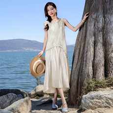 法式重工亮片背心连衣裙女夏季2025新款轻奢高级感海边度假风长裙，女装连衣裙，铭街依杨