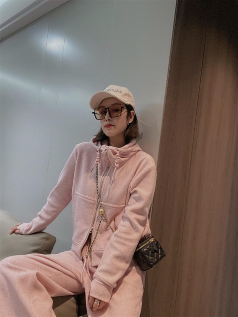 帽子加绒套装ＭLXL，女装职业装，可纳奇