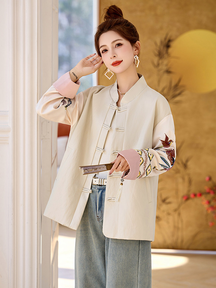 2025新款春秋季中国风刺绣盘扣外套女改良唐装立领复古新中式潮流,女装短外套,玖莱伊