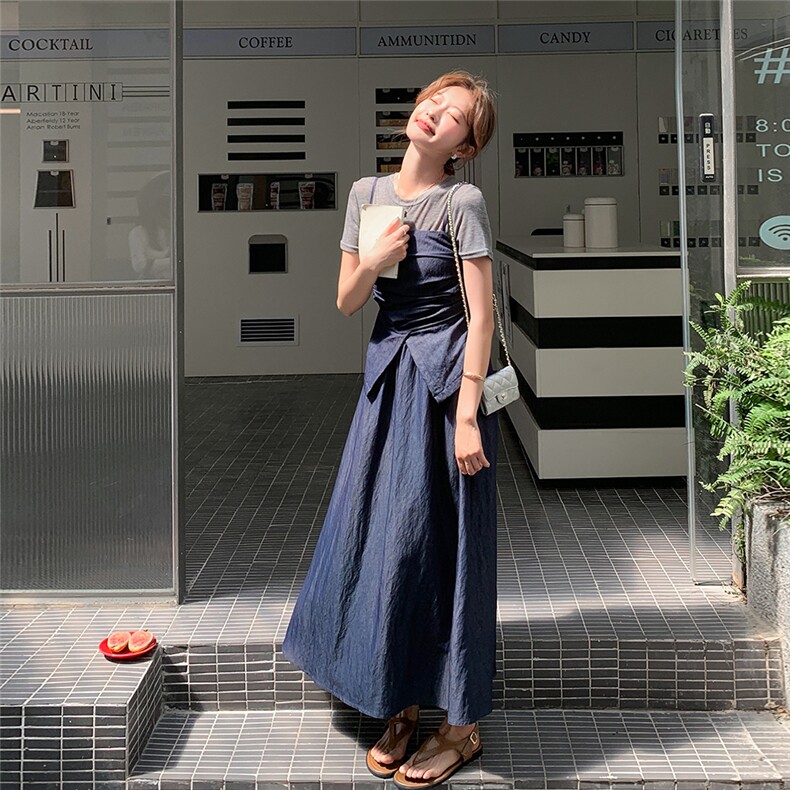 2025夏季新款韩版时尚短款小背心显瘦短袖长款假两件连衣裙,女装连衣裙,浙宝220