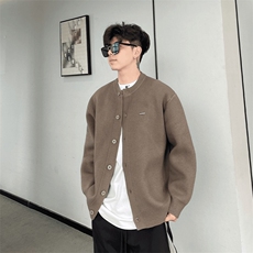 卡其色