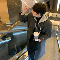 灰色