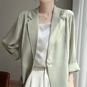 2025春夏新款纯色醋酸缎面一粒扣宽松西服女气质薄款七分袖百搭，女装短外套，暖习羊绒