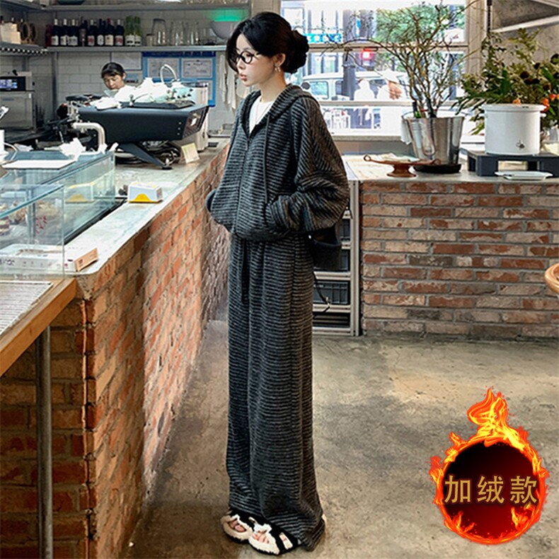 秋冬新款宽松显瘦加绒条纹两件套连衣裙图片