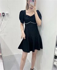 辛苦提花面料短款连衣裙，女装连衣裙，得到THETHAT