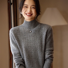 灰色