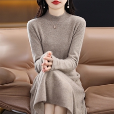 新款半高领羊毛针织连衣裙女秋冬季显瘦气质长袖打底裙毛衣裙，女装连衣裙，绒宛羊绒