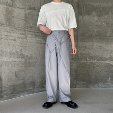 灰色