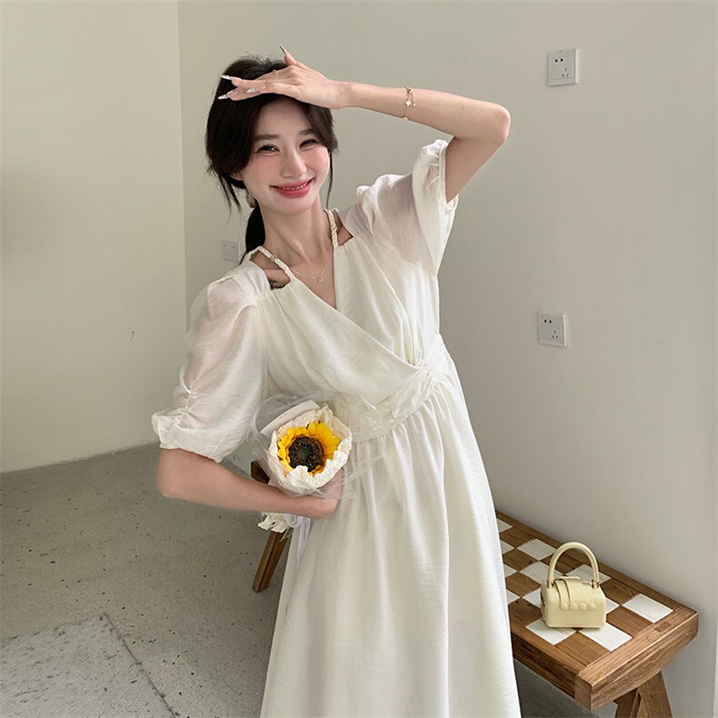 白色V领连衣裙女夏季新款法式高级感收腰显瘦气质女神范茶歇长裙,女装连衣裙,2C129