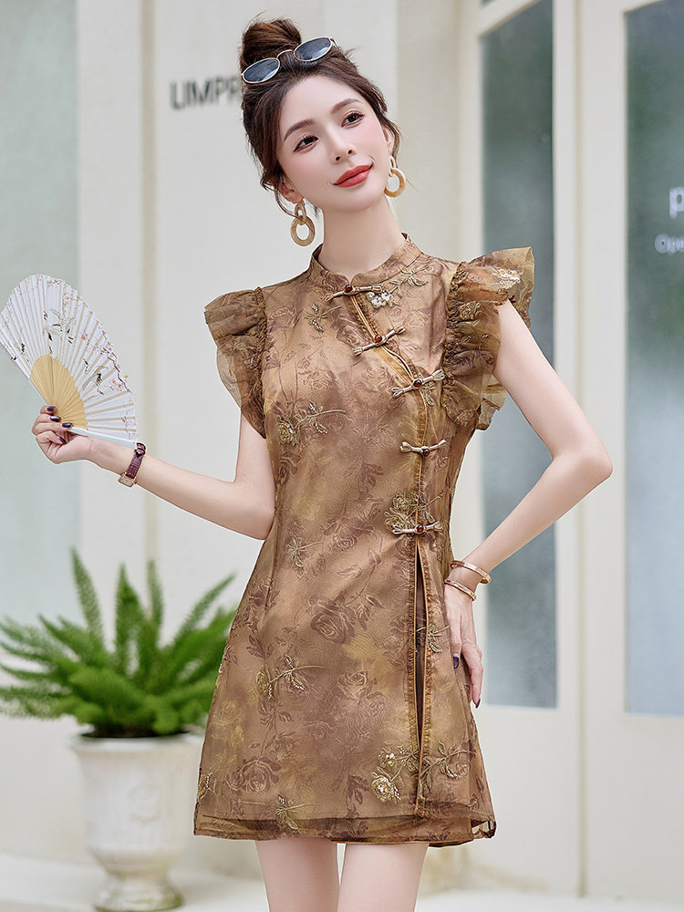 新中式国风亮片刺绣套装女2025夏季小飞袖开叉盘扣上衣短裤两件套,女装套装/套裙,众宇琦