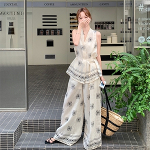 轻熟风复古印花V领系带收腰无袖上衣女2025夏季新款阔腿裤两件套图片