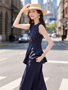 时尚无裙圆领小清新碎花小衫阔腿裤两件套气质优雅套装女图片