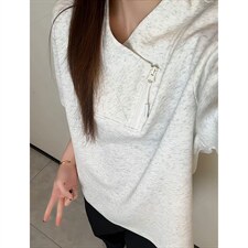 白灰色
