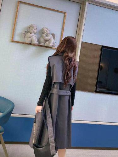 现货 秋款上新 长款马甲。，女装马夹，雪莉雷拉