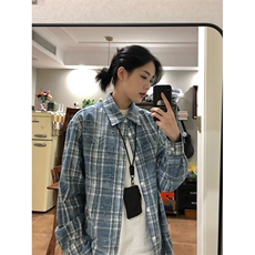 蓝色